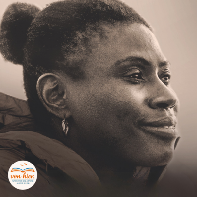 Porträt der Autorin Vera Ukuwrere